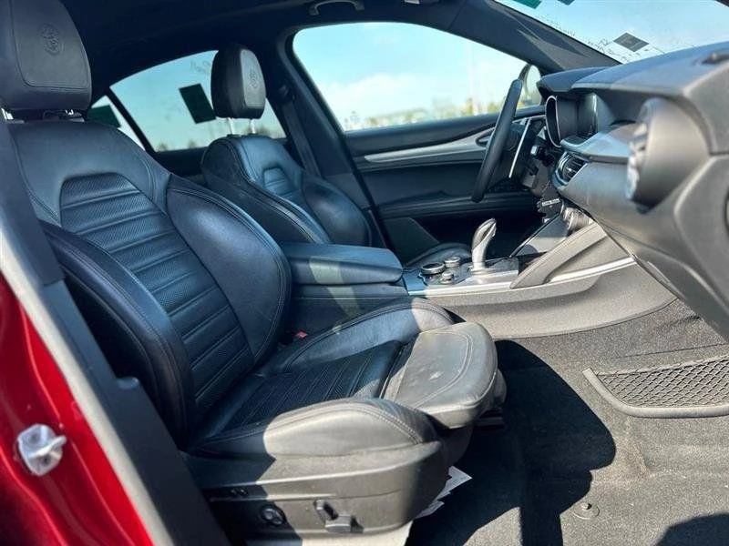 2018 Alfa Romeo Stelvio - Image 13 of 20