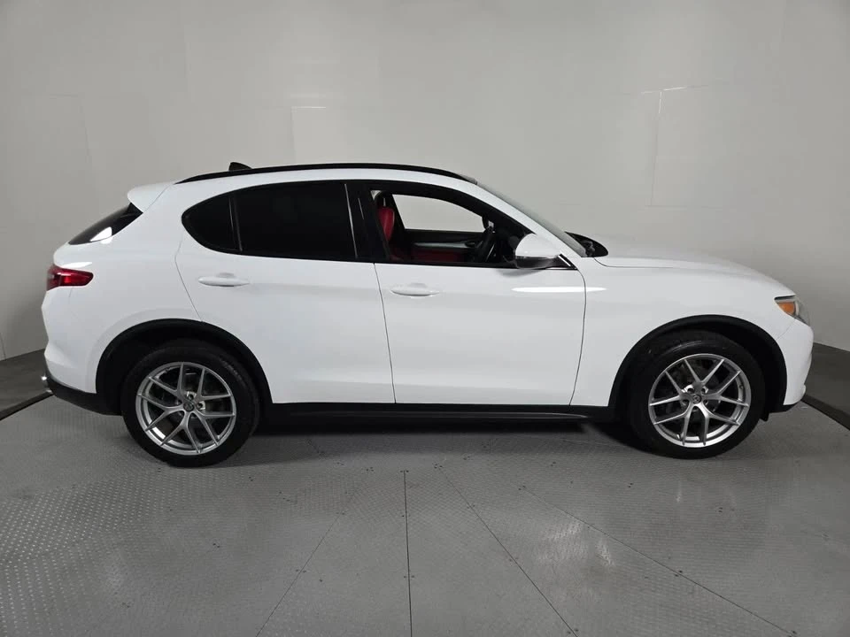 2018 Alfa Romeo Stelvio - Image 6 of 12