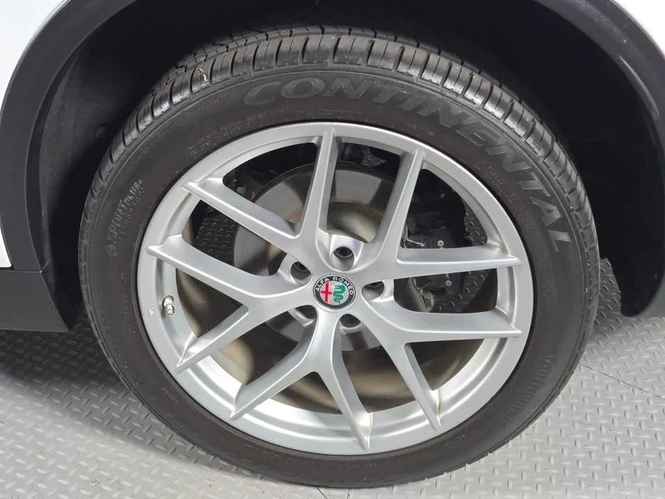 2018 Alfa Romeo Stelvio - Image 10 of 12
