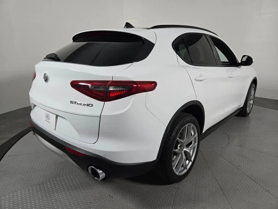 2018 Alfa Romeo Stelvio - Image 2 of 12