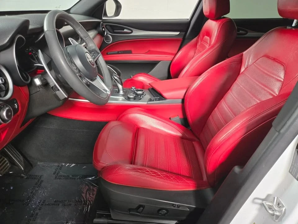 2018 Alfa Romeo Stelvio - Image 11 of 12