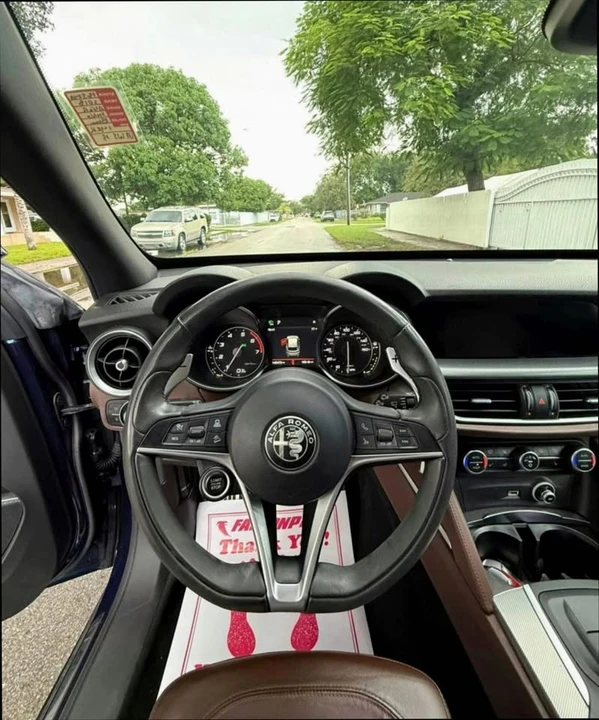 2018 Alfa Romeo Stelvio - Image 12 of 18