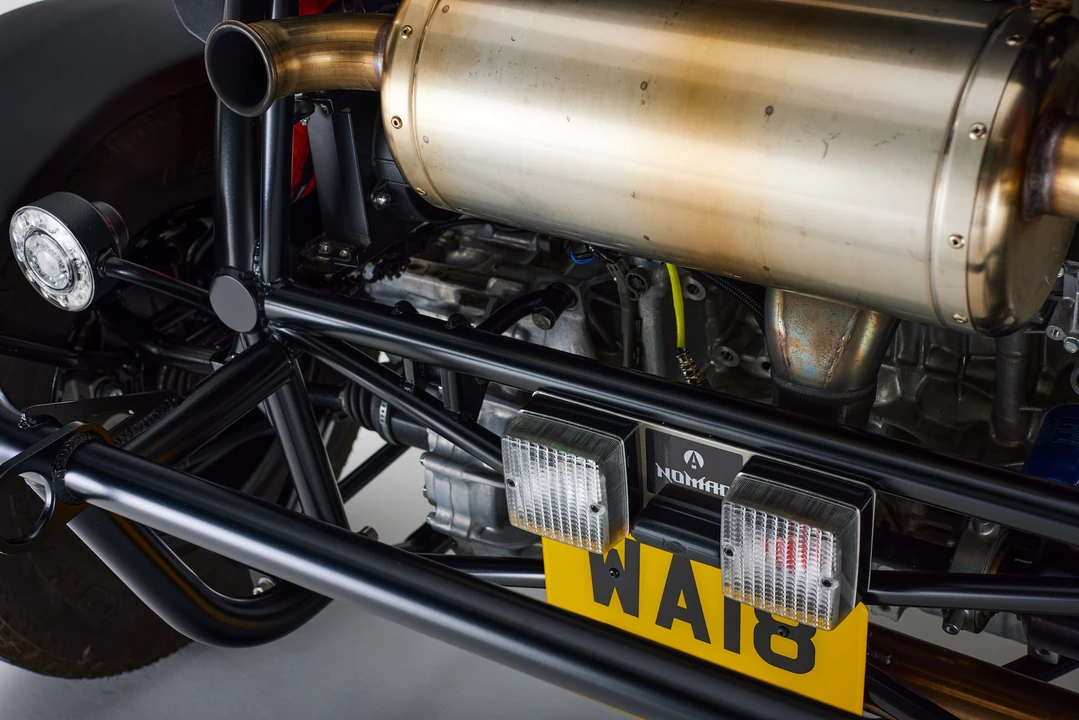 2018 Ariel - Image 16 of 30