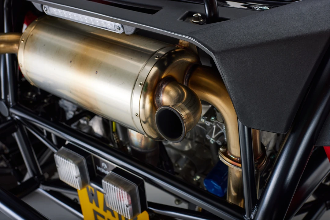 2018 Ariel - Image 18 of 30
