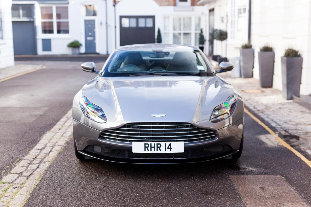 2018 Aston Martin DB11 V8 - Image 11 of 31