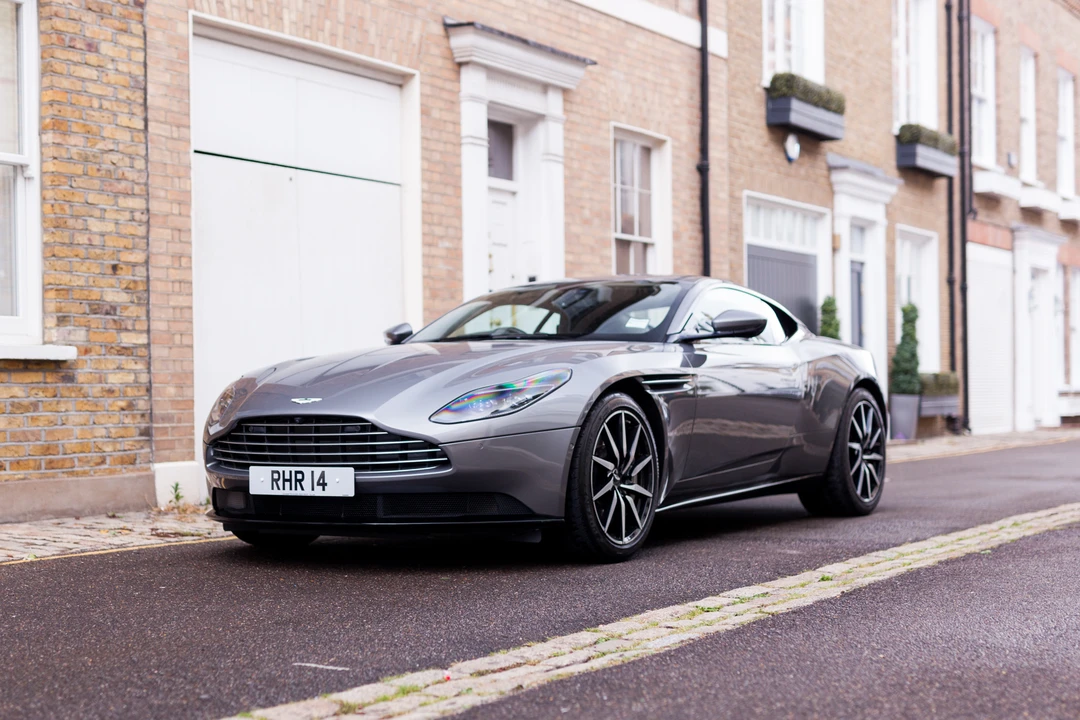 2018 Aston Martin DB11 V8 - Image 2 of 31