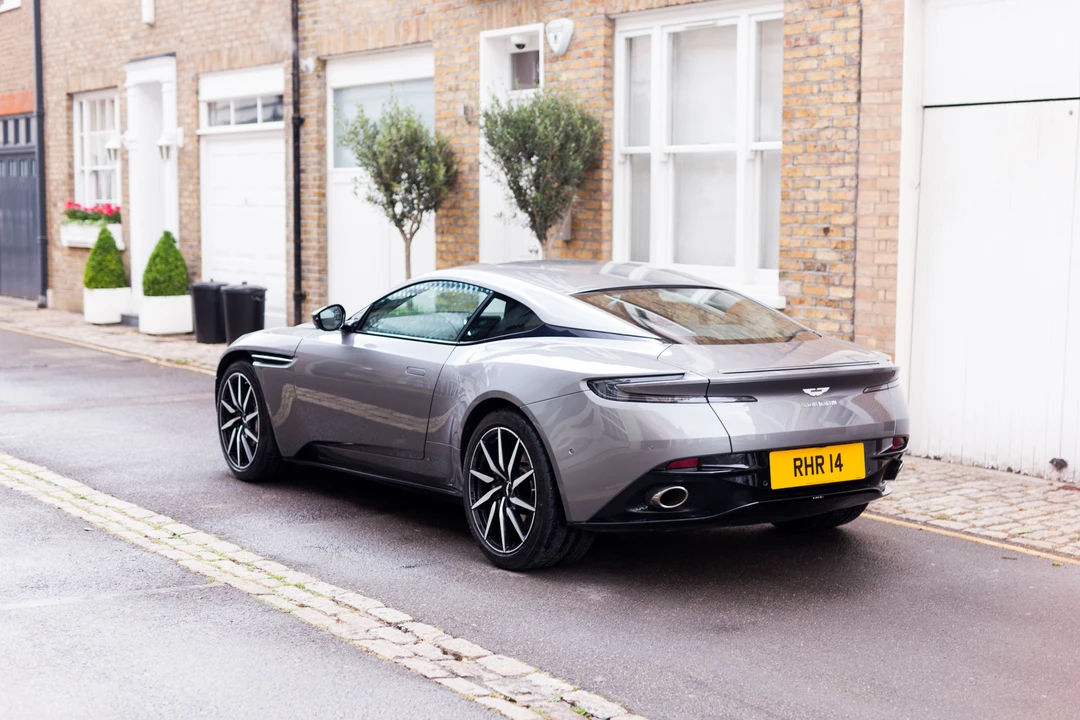 2018 Aston Martin DB11 V8 - Image 5 of 31