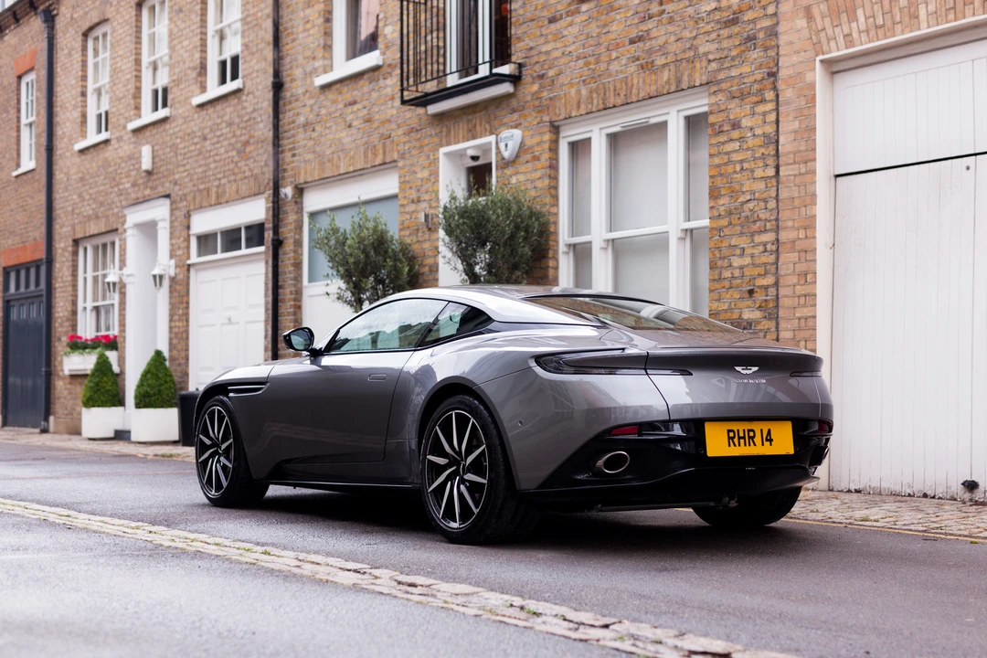 2018 Aston Martin DB11 V8 - Image 7 of 31