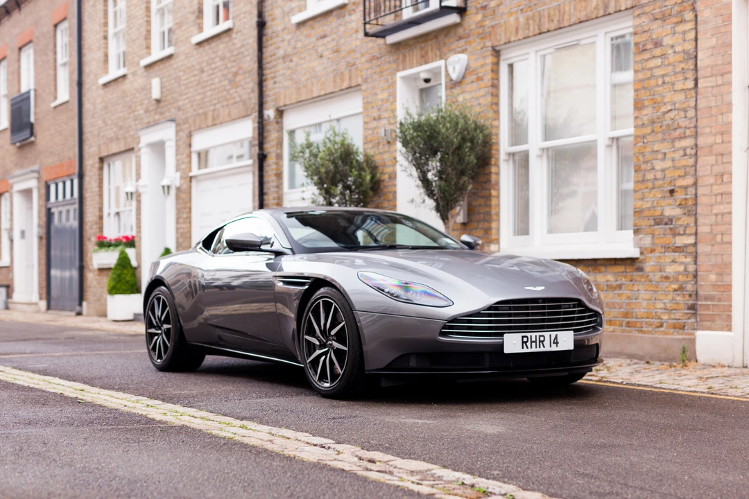 2018 Aston Martin DB11 V8 - Image 8 of 31