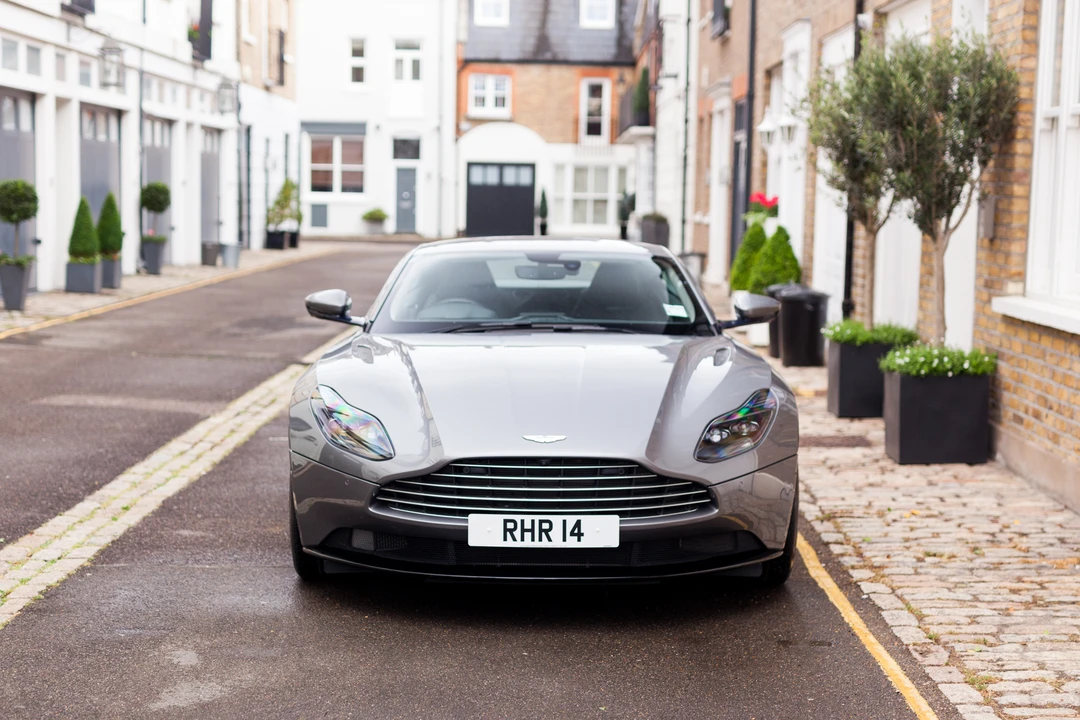 2018 Aston Martin DB11 V8 - Image 9 of 31