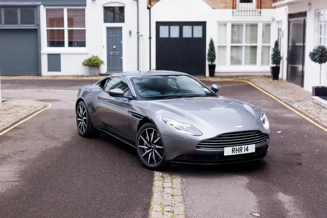 2018 Aston Martin DB11 V8 - Image 13 of 31