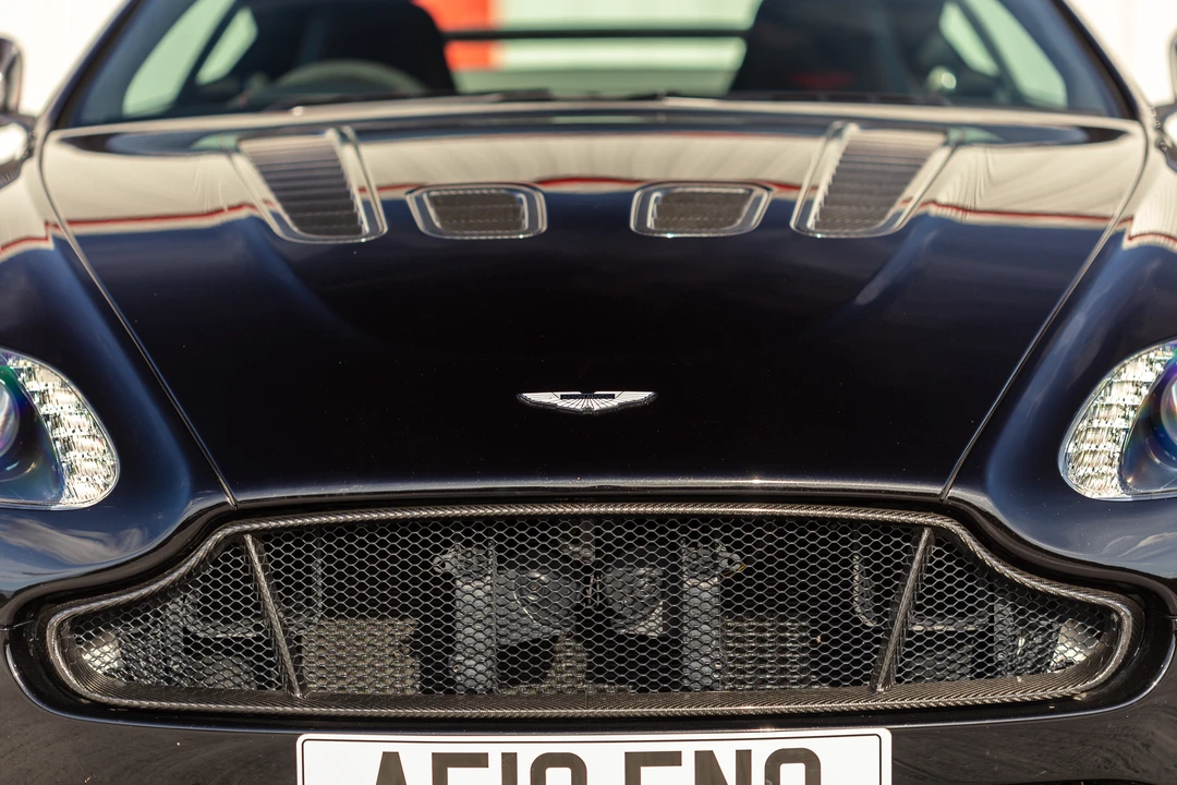 2018 Aston Martin V12 Vantage (2010-2018) - Image 17 of 31