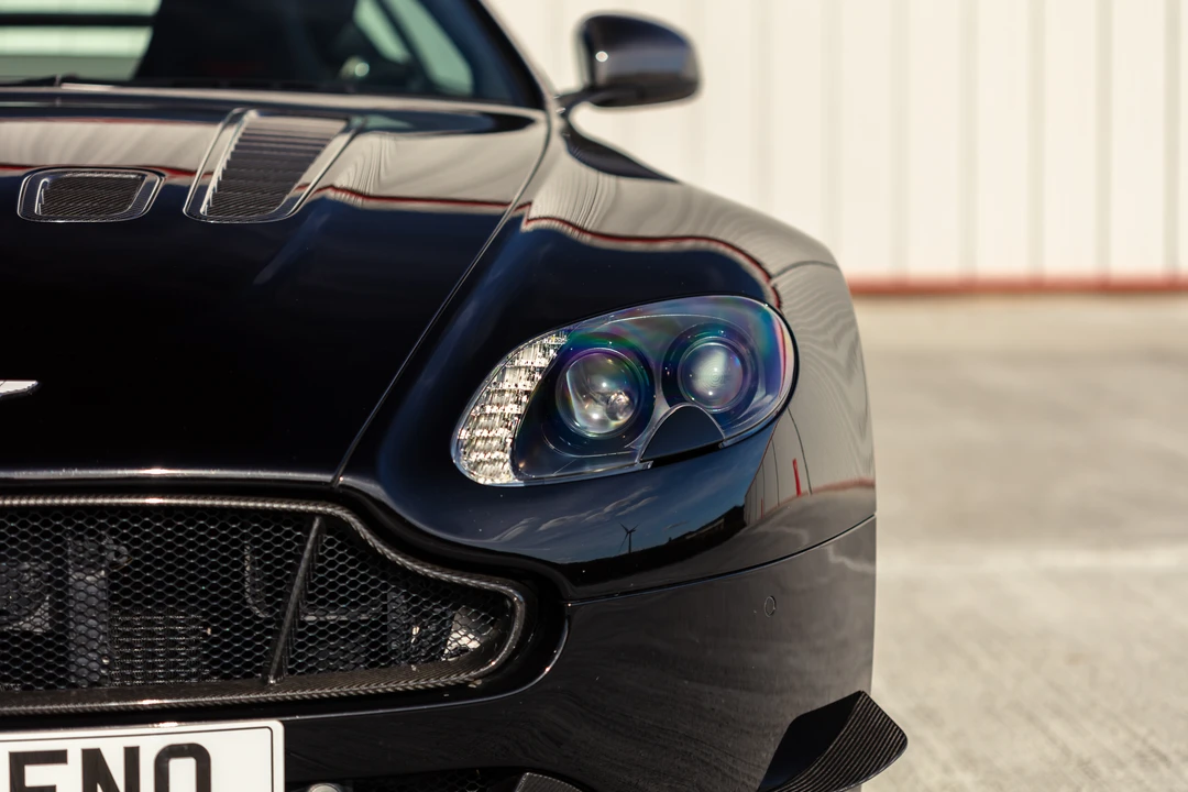 2018 Aston Martin V12 Vantage (2010-2018) - Image 24 of 31