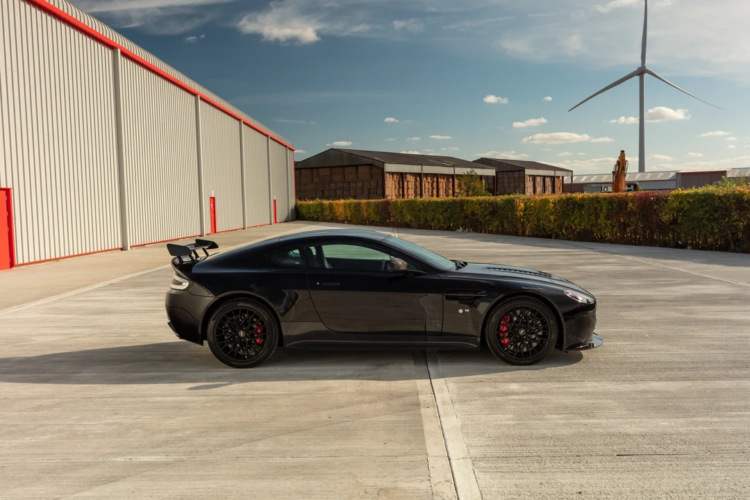 2018 Aston Martin V12 Vantage (2010-2018) - Image 9 of 31