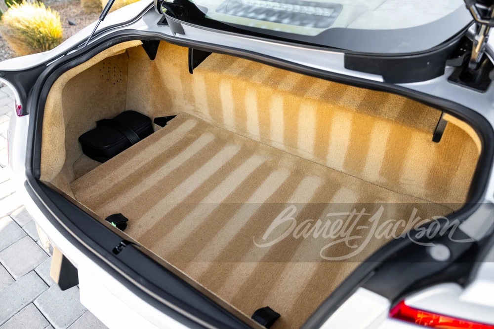 2018 Aston Martin Vanquish 2nd Gen - Image 10 of 31