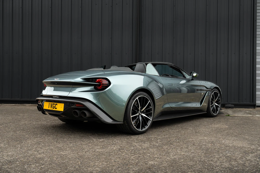 2018 Aston Martin Vanquish 2nd Gen - Image 13 of 31