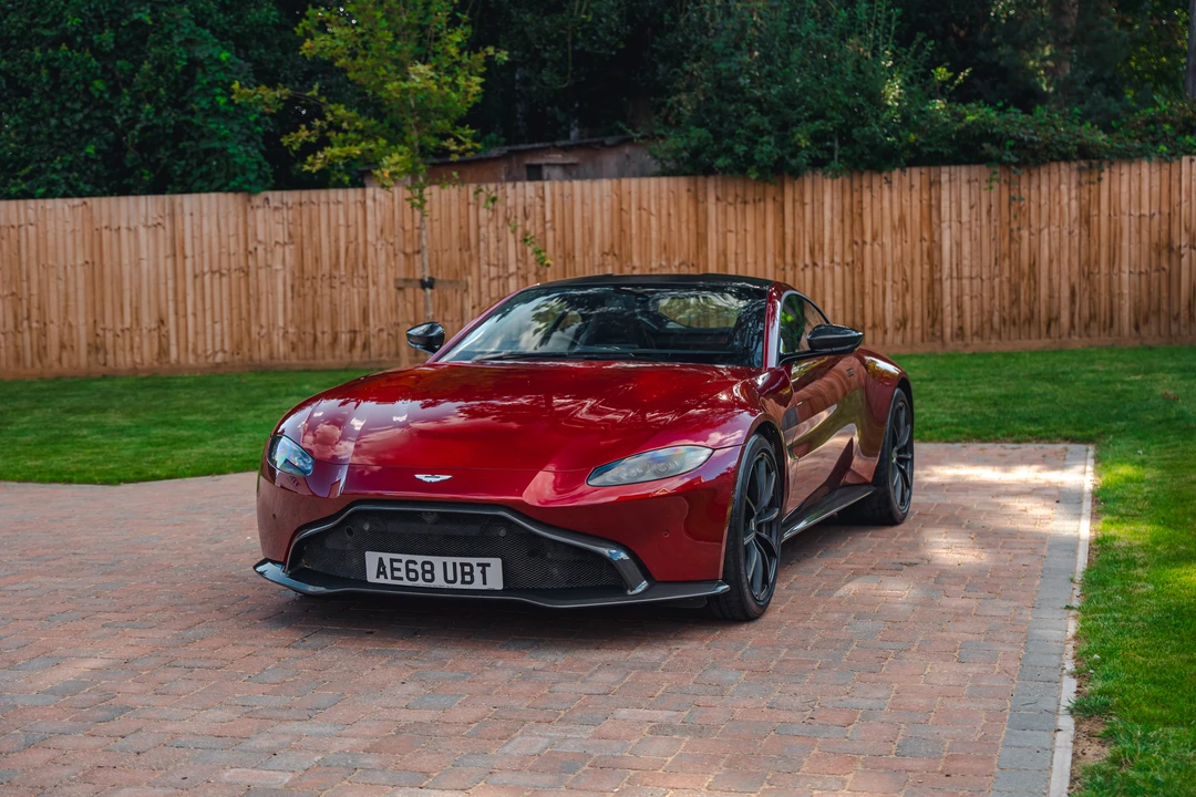 2018 Aston Martin V8 Vantage (2006-2017) - Image 9 of 31