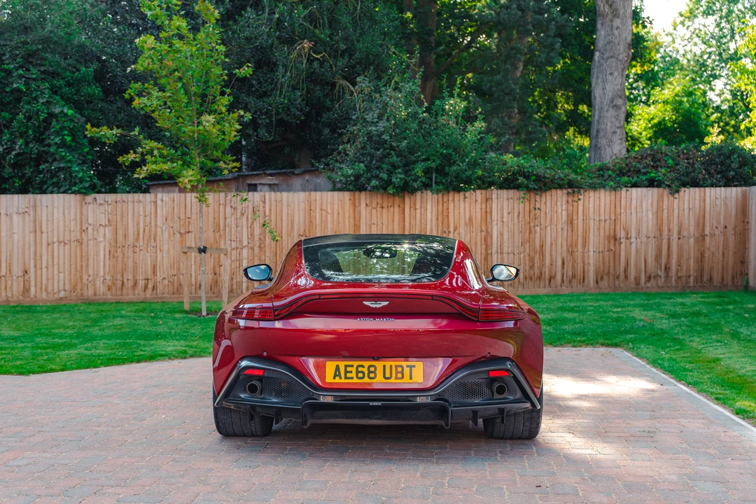 2018 Aston Martin V8 Vantage (2006-2017) - Image 13 of 31