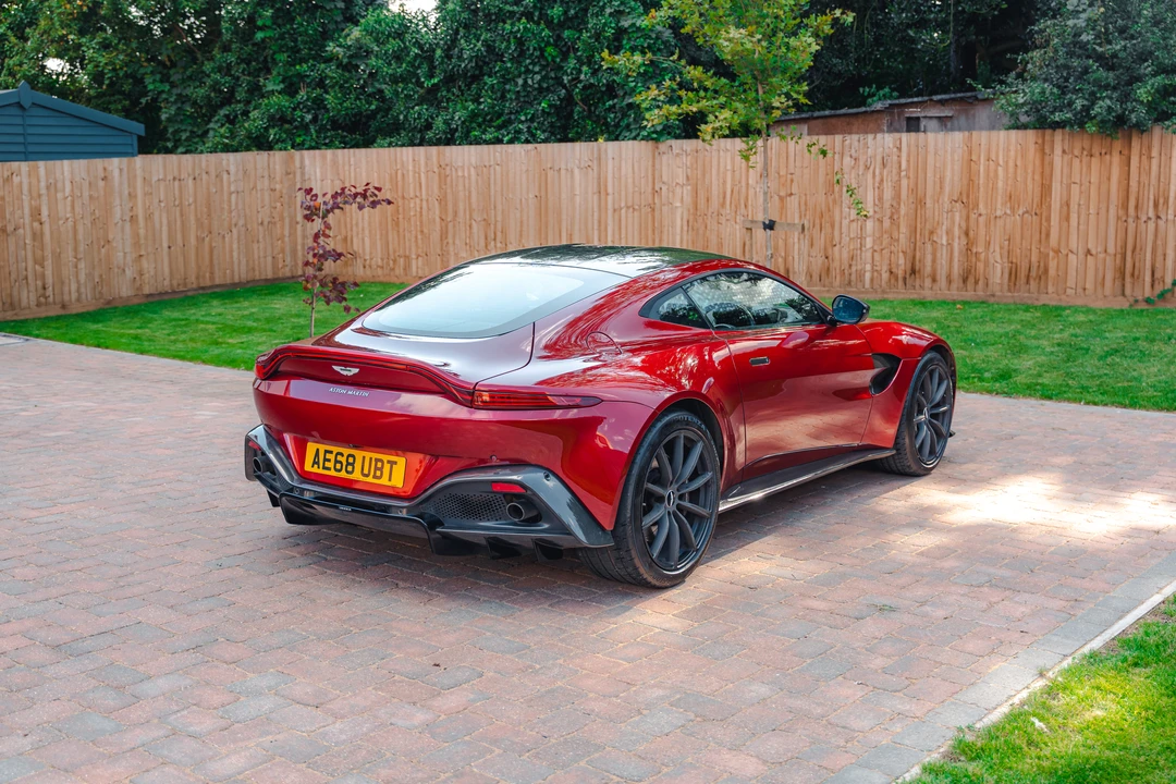 2018 Aston Martin V8 Vantage (2006-2017) - Image 14 of 31
