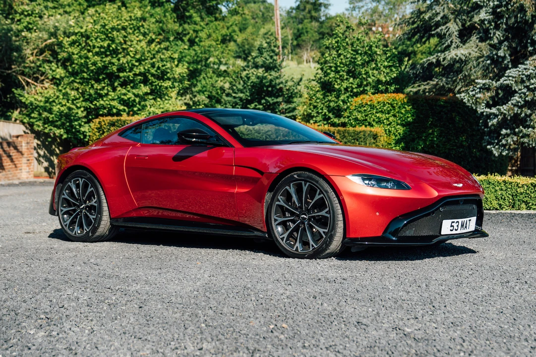 2018 Aston Martin V12 Vantage (2010-2018) - Image 2 of 31