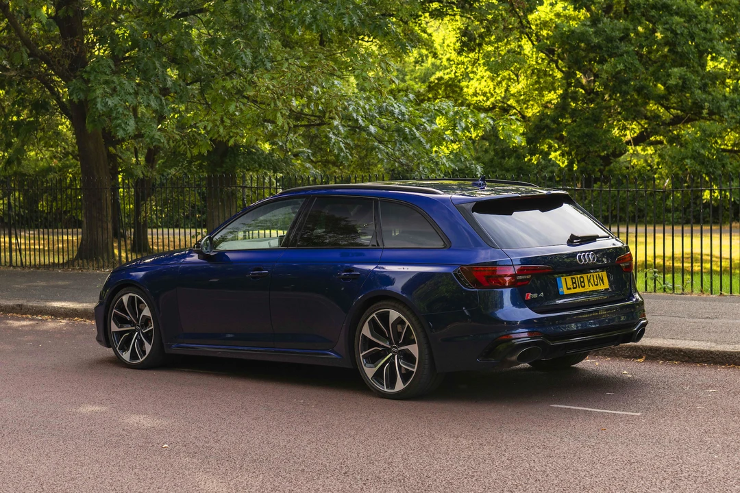 2018 Audi B9 RS4 - Image 14 of 31