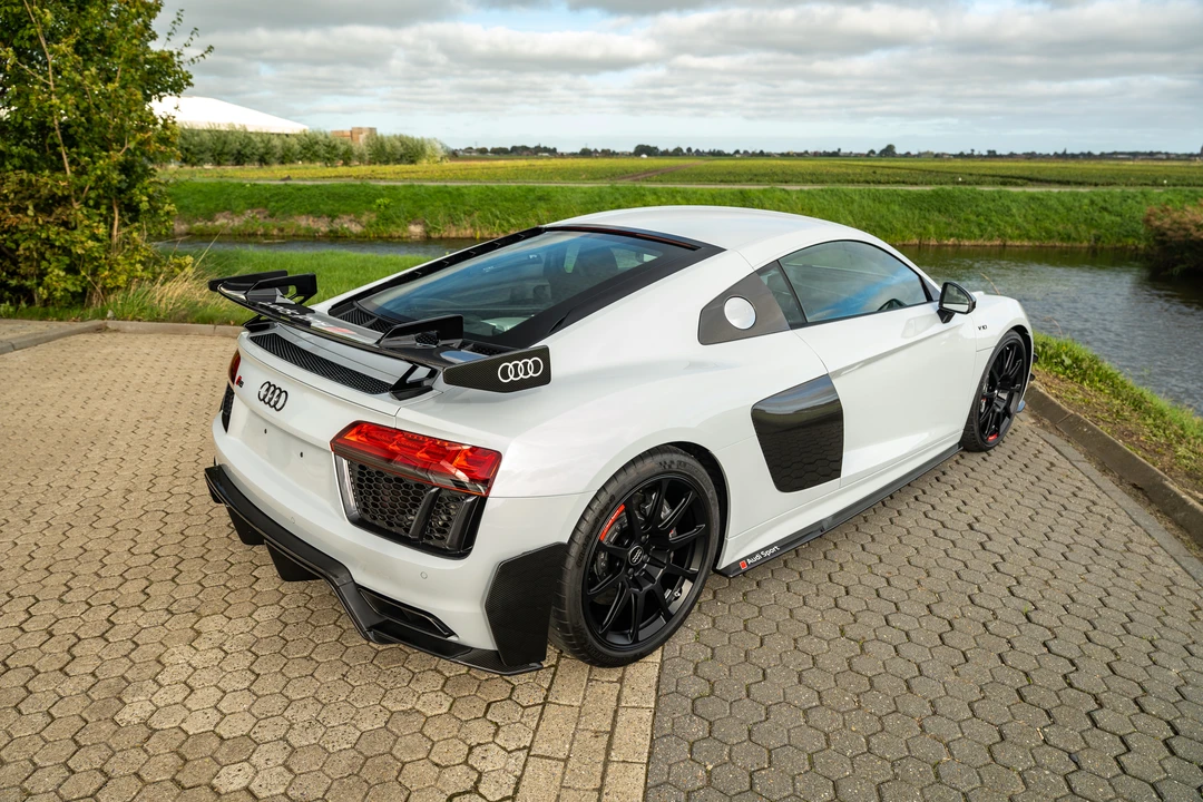 2018 Audi 4S R8 - Image 7 of 31