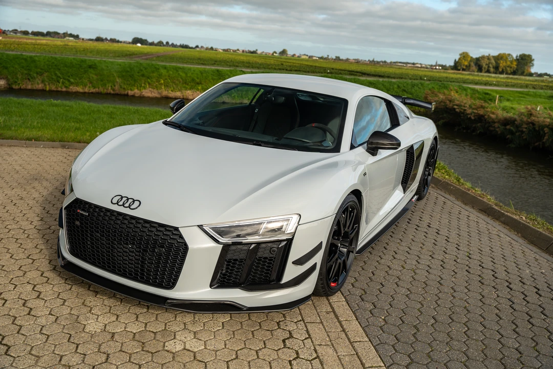 2018 Audi 4S R8 - Image 10 of 31