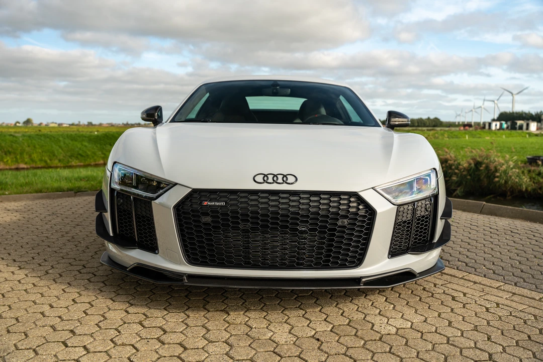 2018 Audi 4S R8 - Image 3 of 31