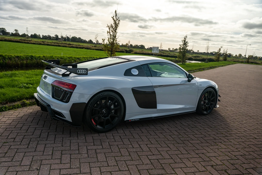 2018 Audi 4S R8 - Image 6 of 31