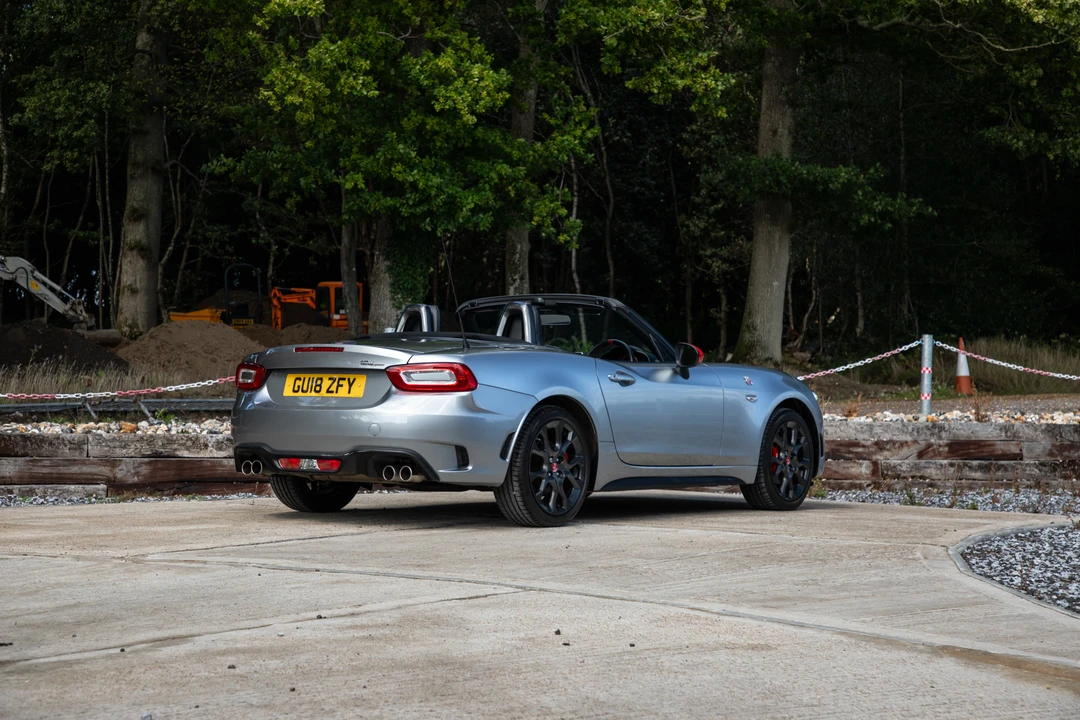 2018 Fiat 124 Spider - Image 13 of 31