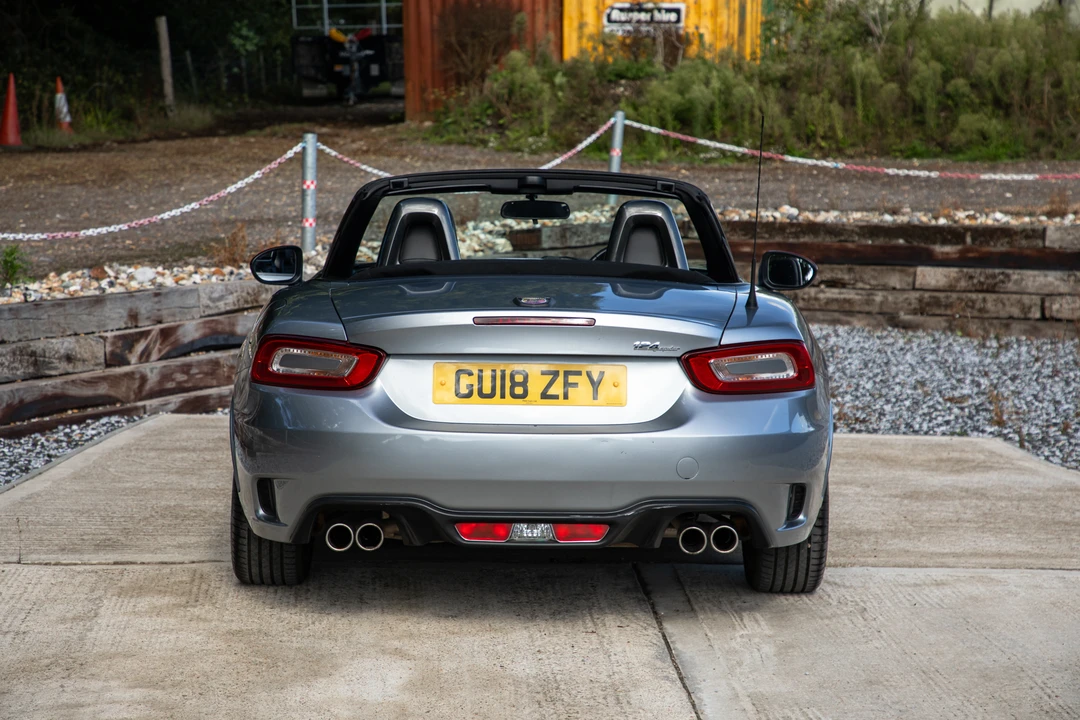 2018 Fiat 124 Spider - Image 18 of 31