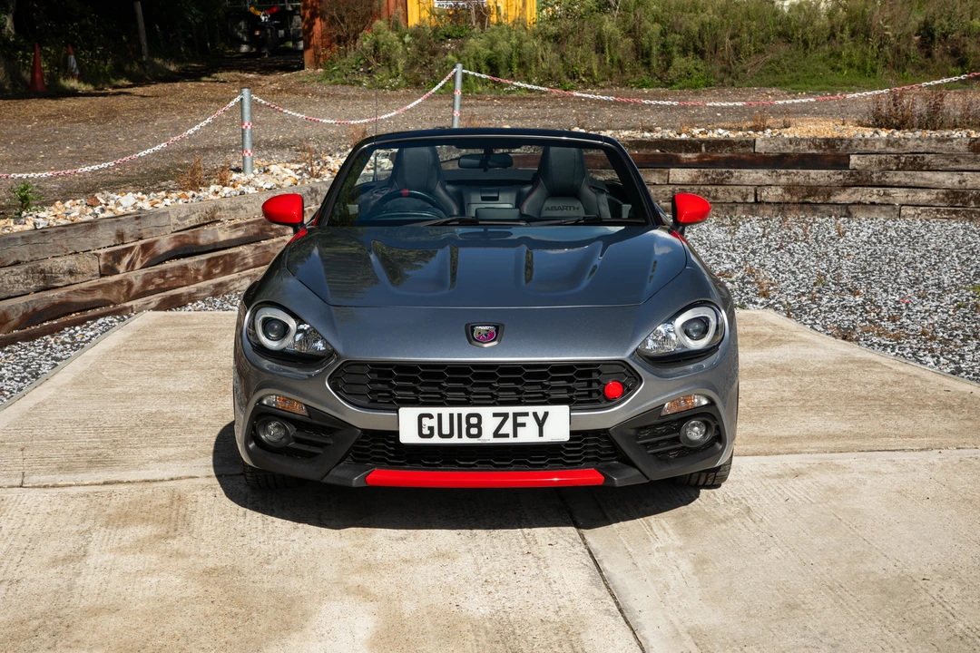 2018 Fiat 124 Spider - Image 10 of 31