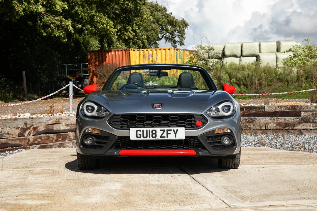 2018 Fiat 124 Spider - Image 27 of 31