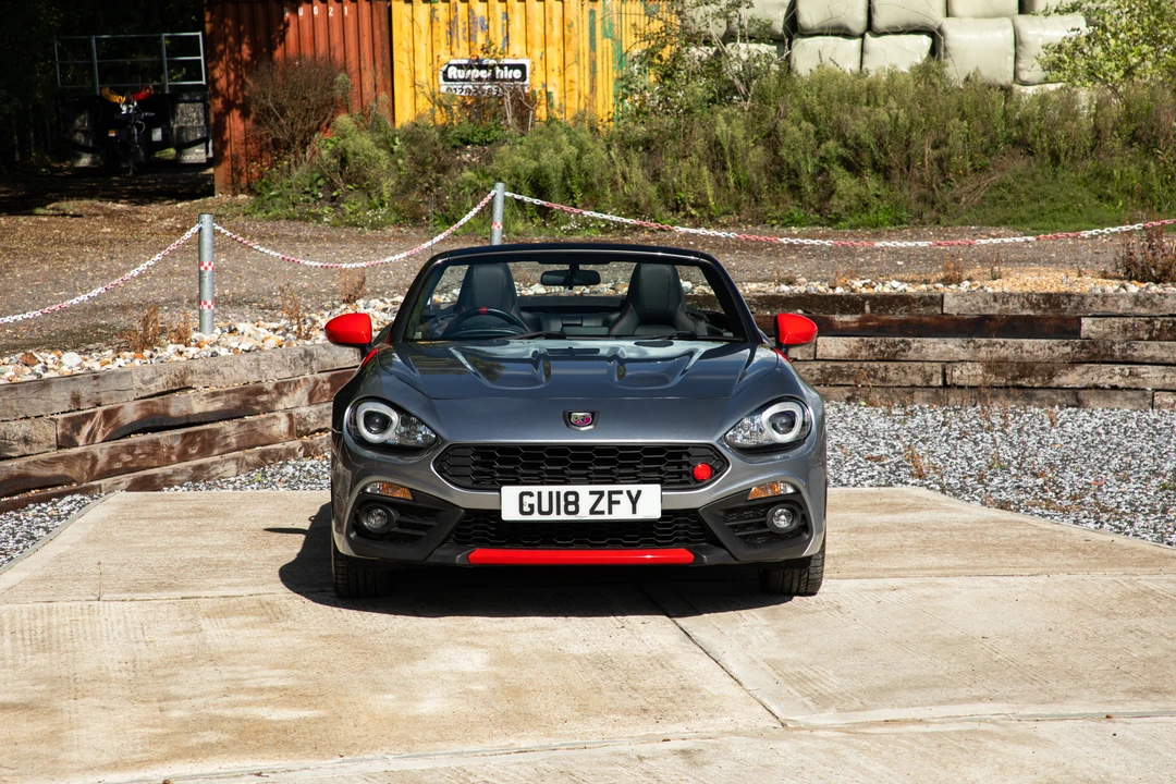 2018 Fiat 124 Spider - Image 29 of 31