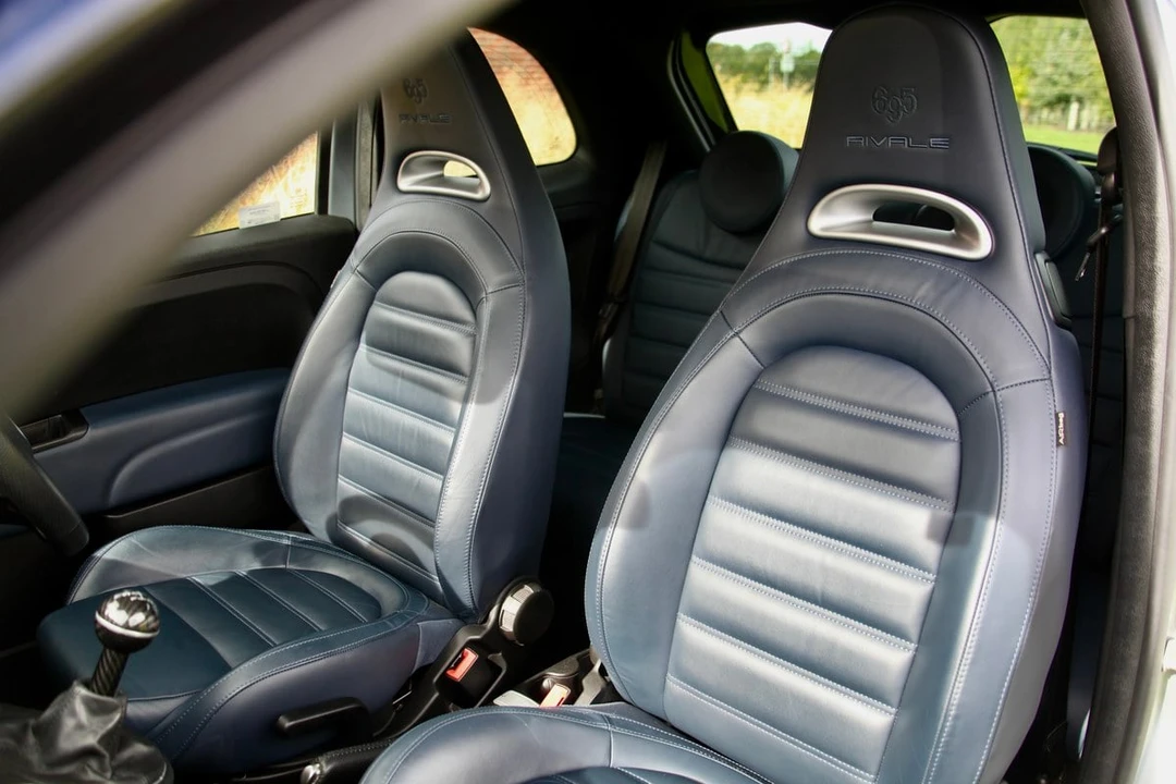 2018 Abarth - Image 25 of 30