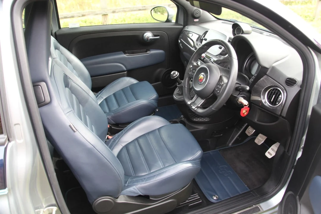 2018 Abarth - Image 20 of 30