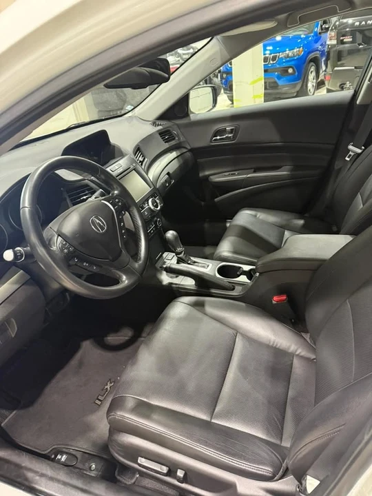 2018 Acura ILX - Image 10 of 16