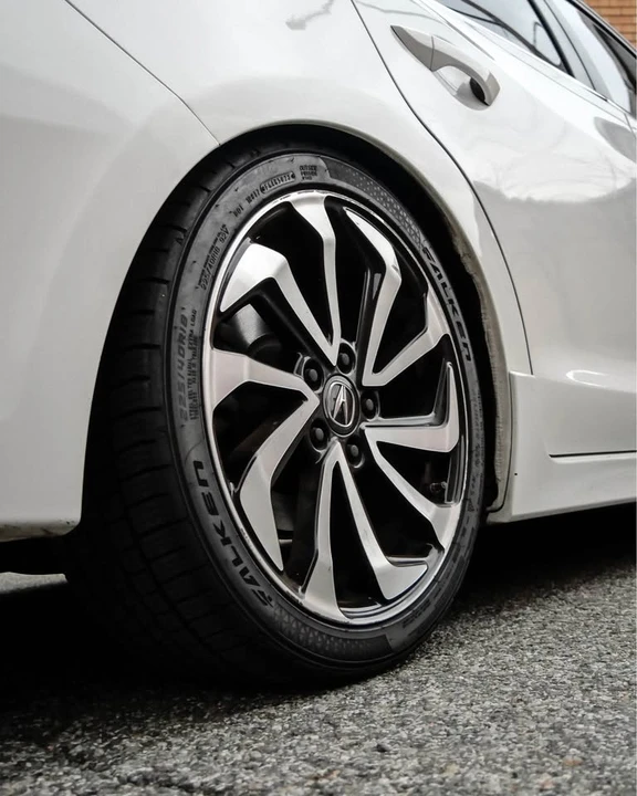 2018 Acura ILX - Image 10 of 16