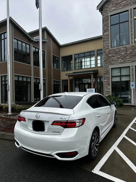 2018 Acura ILX - Image 6 of 12