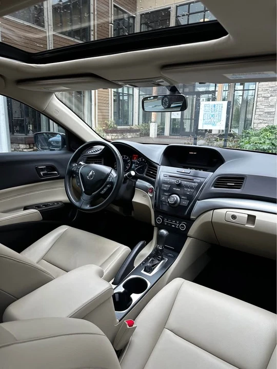 2018 Acura ILX - Image 9 of 12