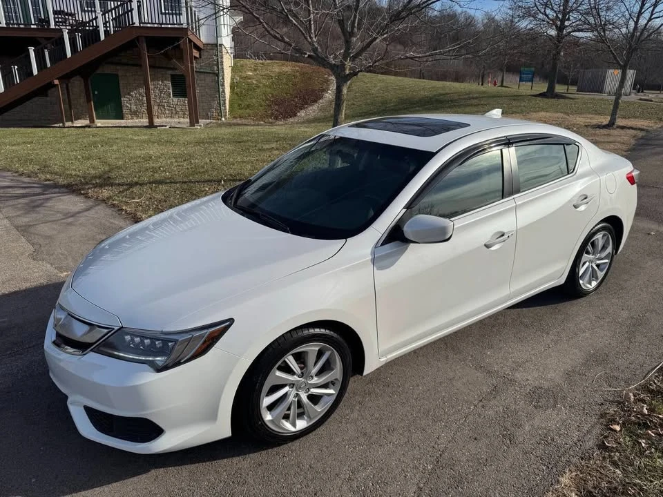 2018 Acura ILX - Image 2 of 20