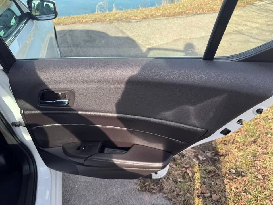 2018 Acura ILX - Image 17 of 20