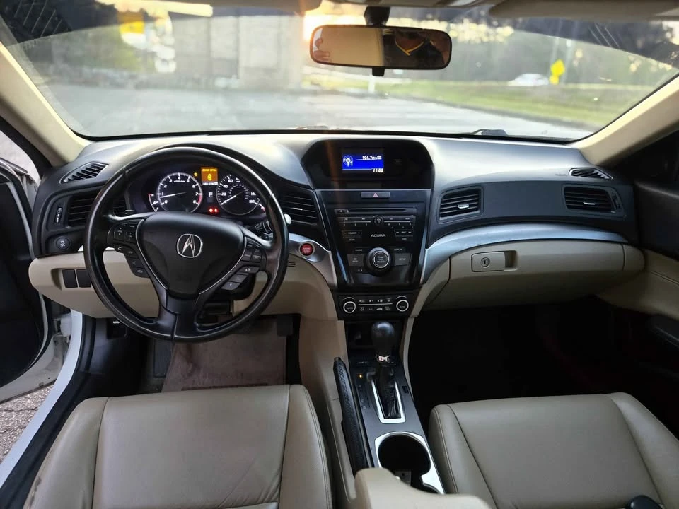 2018 Acura ILX - Image 15 of 20