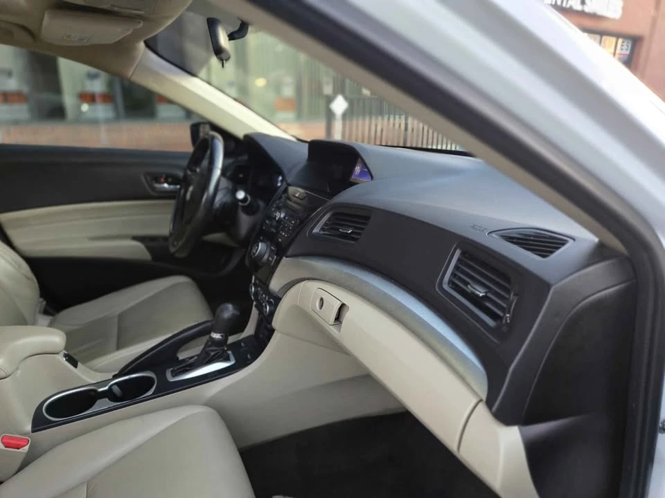 2018 Acura ILX - Image 18 of 20