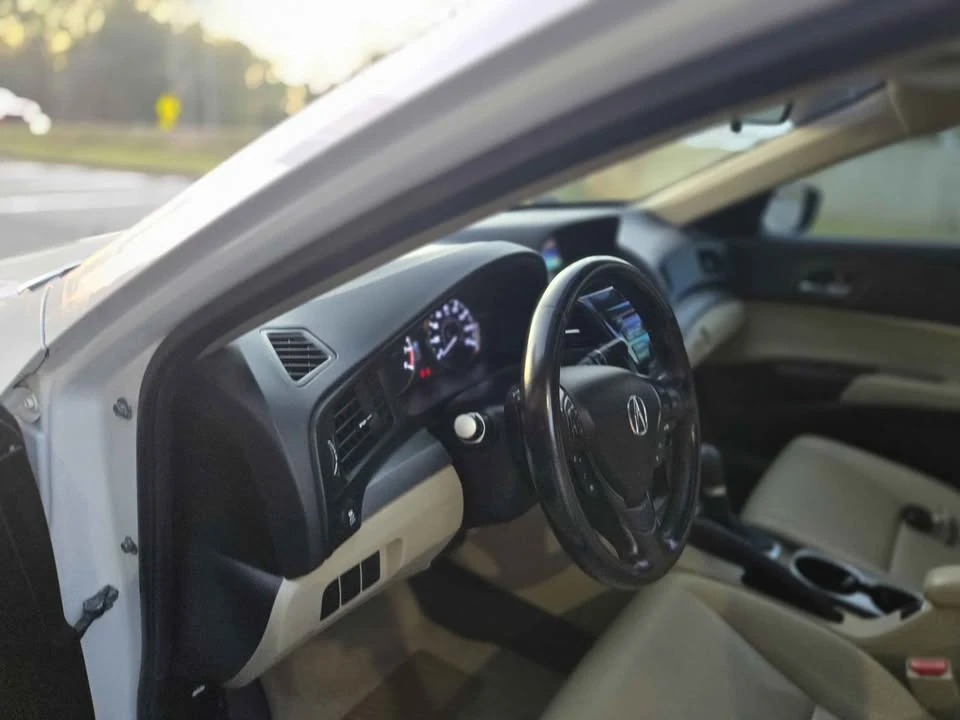 2018 Acura ILX - Image 17 of 20