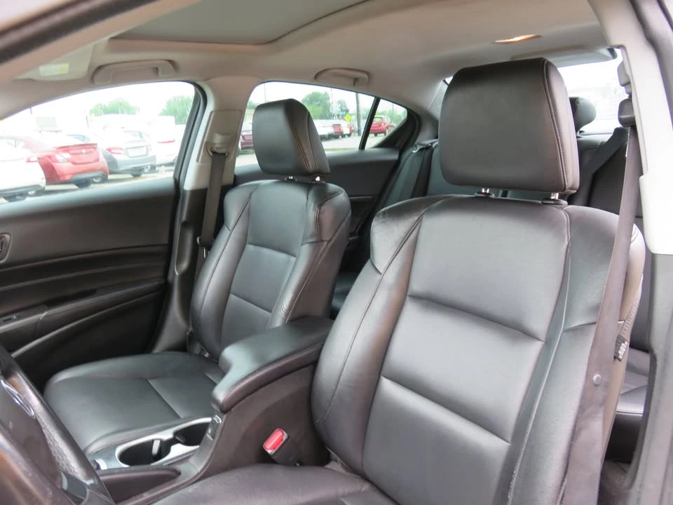 2018 Acura ILX - Image 16 of 19