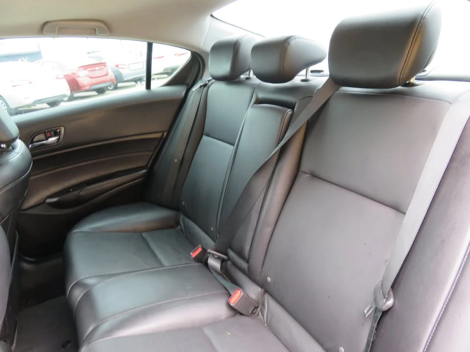 2018 Acura ILX - Image 17 of 19