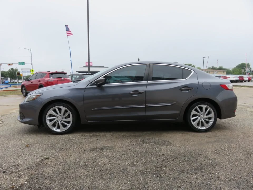 2018 Acura ILX - Image 2 of 19