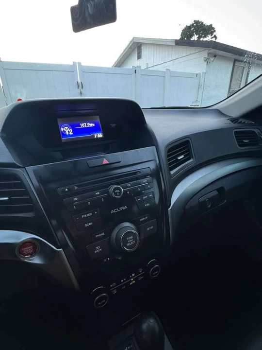 2018 Acura ILX - Image 8 of 13