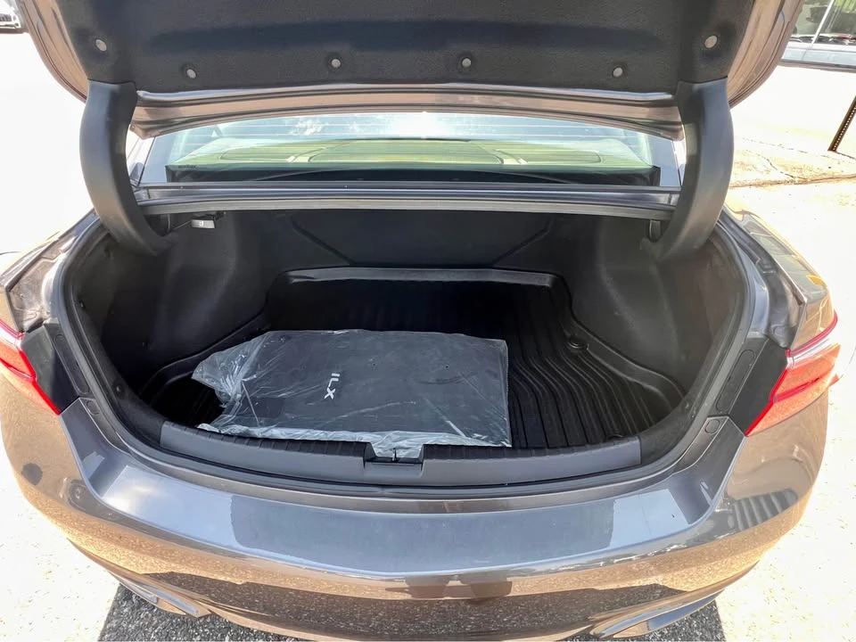 2018 Acura ILX - Image 9 of 9